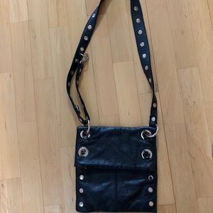 Hammit crossbody. Super stylish 💃🏻